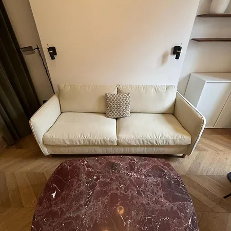 Tronchet 1g Apartment