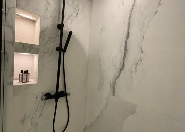 Tronchet 1g 아파트 *